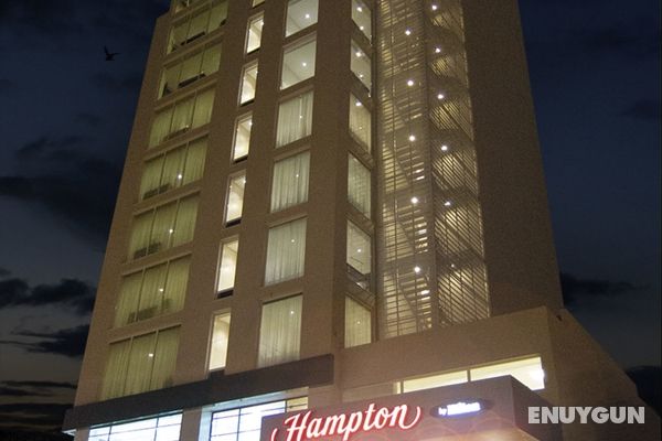 Hampton By Hilton Santa Cruz Genel