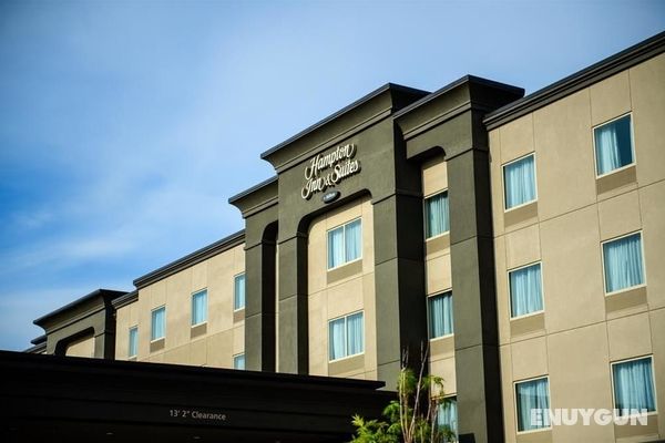 Hampton Inn and Suites Regina East Gate Genel