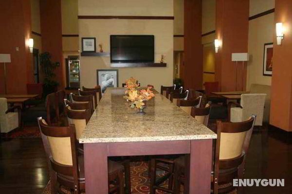 Hampton Inn & Suites Orlando Intl Dr N İş / Konferans