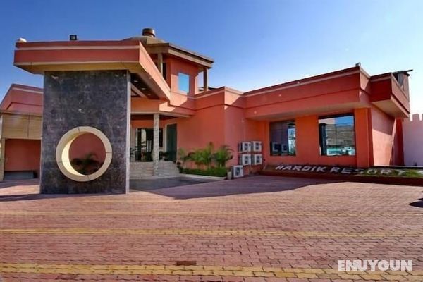 Hardik Resort Öne Çıkan Resim