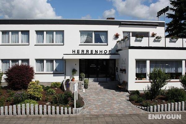 Hotel Herrenhof Genel