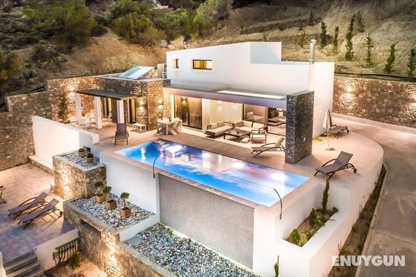 Hillside Villa With Private Waterfall Pool and Glorious Terrace With Panoramic Views Oda