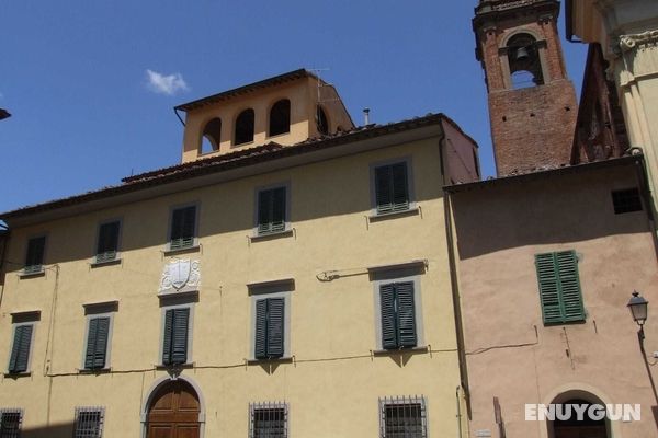 Historic Holiday Home in Pisa With Courtyard Öne Çıkan Resim