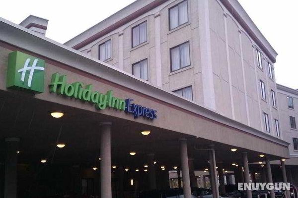 Holiday Inn Express Albany Downtown Genel