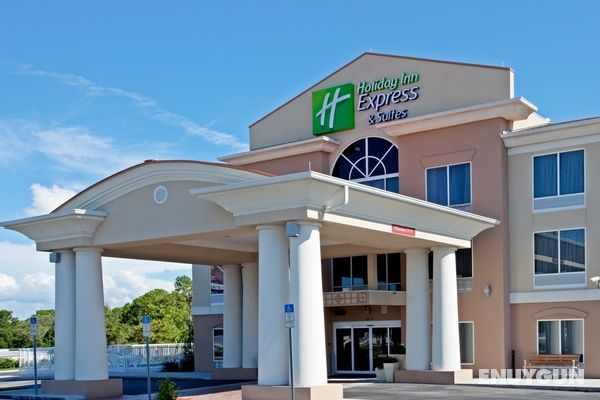 Holiday Inn Express and Suites Brooksville West Genel
