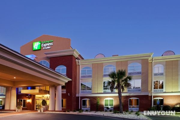 Holiday Inn Express and Suites Camden I20 Hwy 521 Genel