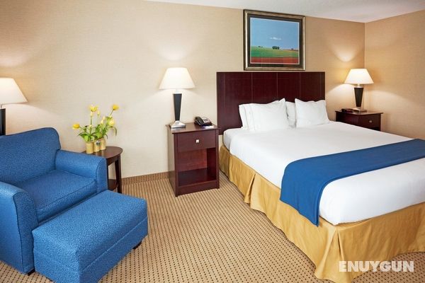 Holiday Inn Express and Suites Cincinnati SE Newpo Genel