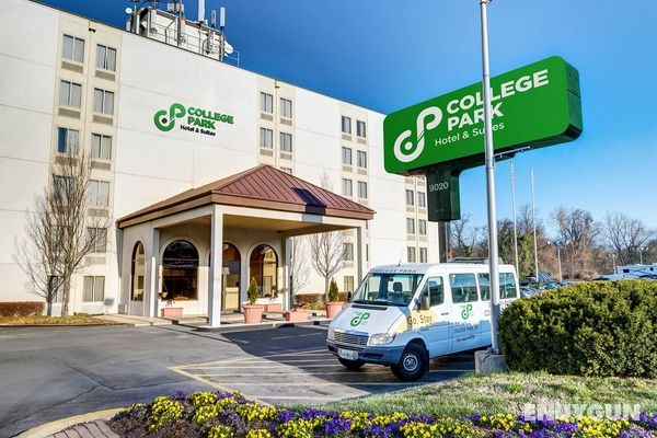 Holiday Inn Express and Suites College Park Genel