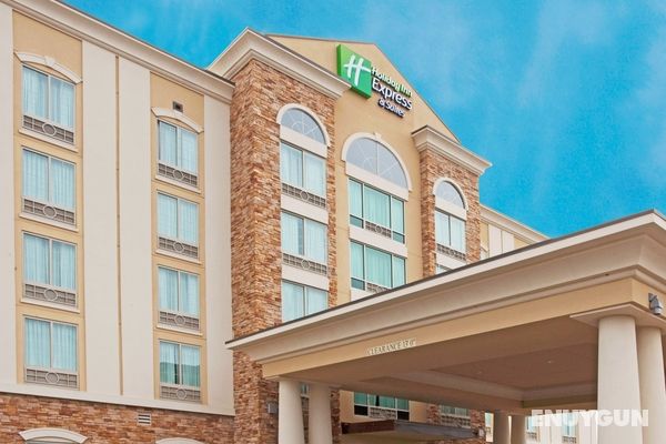 Holiday Inn Express and Suites Columbus At Northla Genel