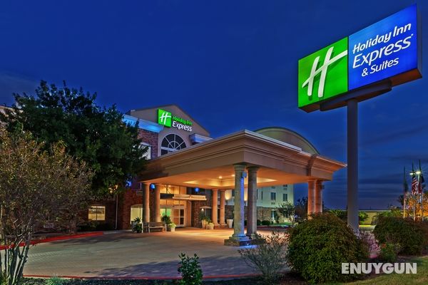Holiday Inn Express and Suites Eagle Pass Genel