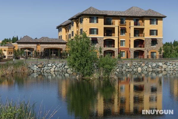 Holiday Inn Express and Suites El Dorado Hills Genel