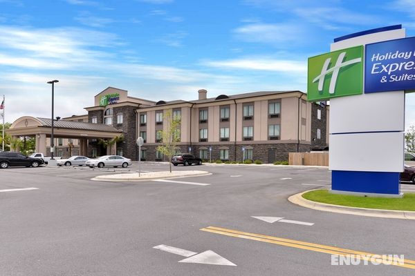 Holiday Inn Express and Suites Fort Walton Beach N Genel