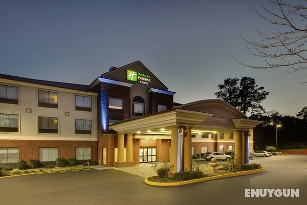 Holiday Inn Express and Suites Laurel Genel