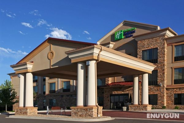 Holiday Inn Express and Suites Longmont Genel