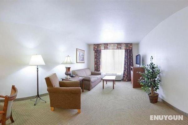 Holiday Inn Express and Suites Mattoon Genel
