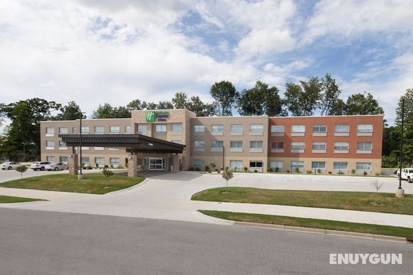 HOLIDAY INN EXPRESS AND SUITES Michigan City Genel