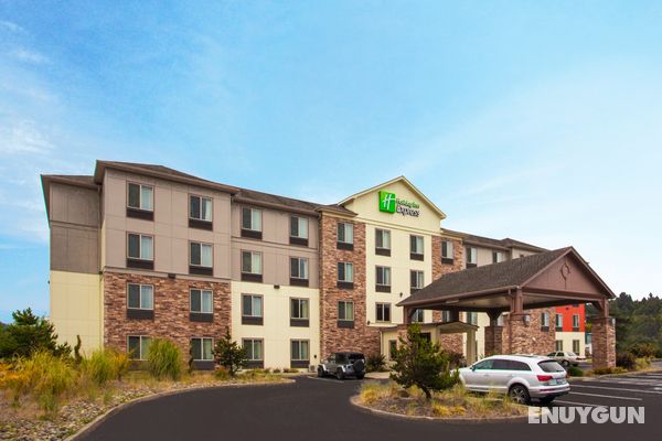 Holiday Inn Express and Suites Newport Genel