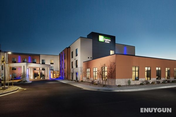 Holiday Inn Express and Suites Pocatello Genel