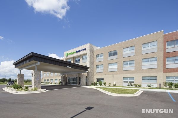 Holiday Inn Express and Suites Port Huron Genel