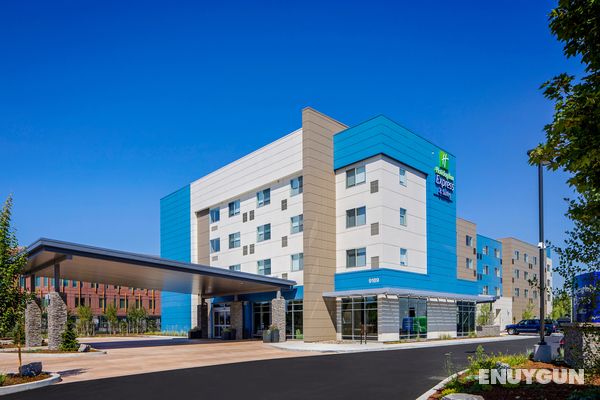 HOLIDAY INN EXPRESS AND SUITES PORTLAND AIRPORT - Genel