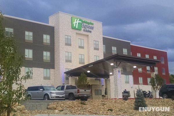 Holiday Inn Express and Suites Price Genel