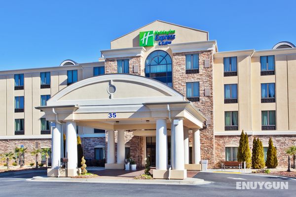 Holiday Inn Express and Suites Rome Genel