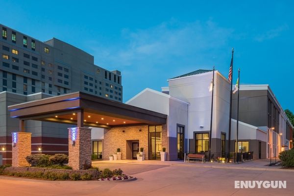 Holiday Inn Express and Suites Springfield Genel
