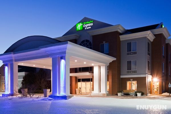 Holiday Inn Express and Suites Superior Genel