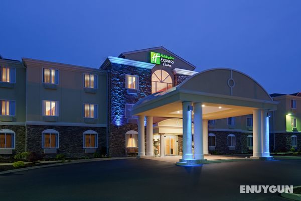 Holiday Inn Express and Suites Swansea Genel