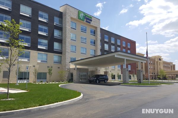 Holiday Inn Express and Suites Toledo West Genel