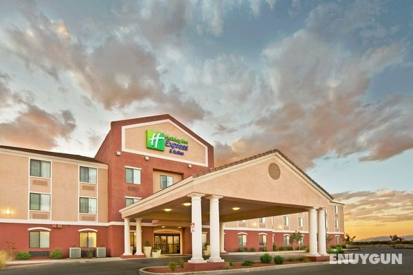 Holiday Inn Express and Suites Willcox Genel
