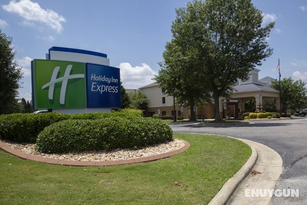 Holiday Inn Express Clayton Se Raleigh Genel