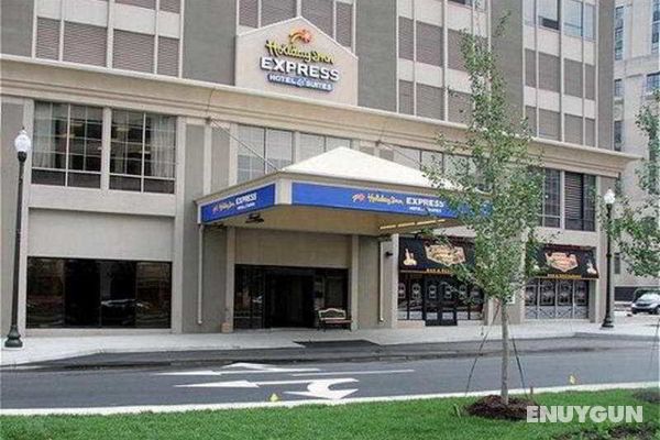 Holiday Inn Express Downtown Detroit Genel