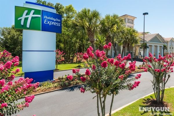 Holiday Inn Express Fairhope-Point Clear Genel