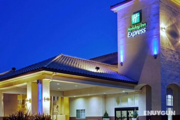Holiday Inn Express Madera Genel