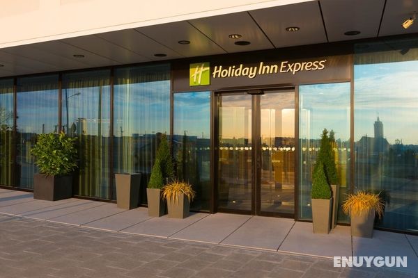 Holiday Inn Express Munich City West Genel