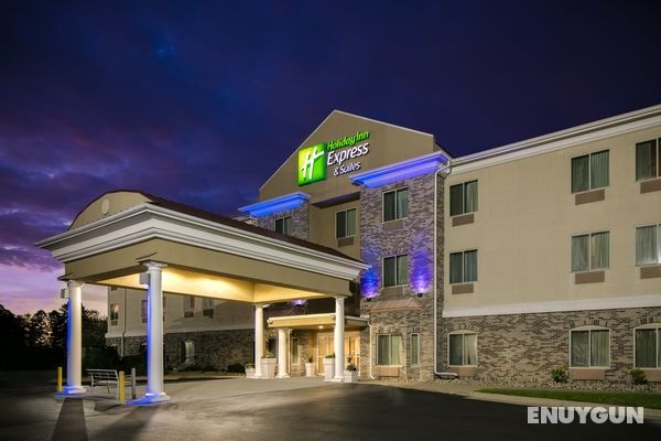 Holiday Inn Express & Suites Clinton Genel