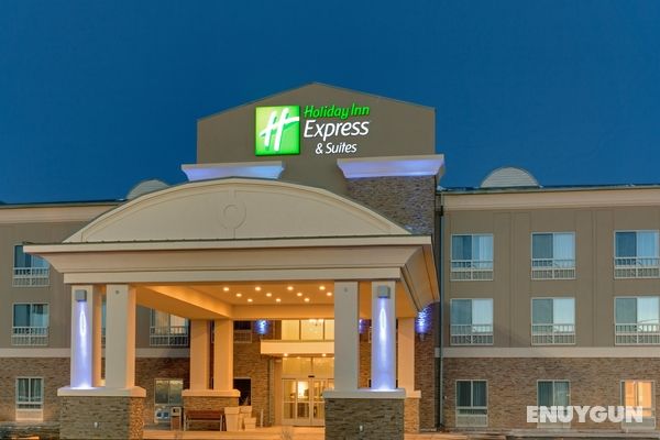Holiday Inn Express Hotel & Suites Grants - Milan Genel
