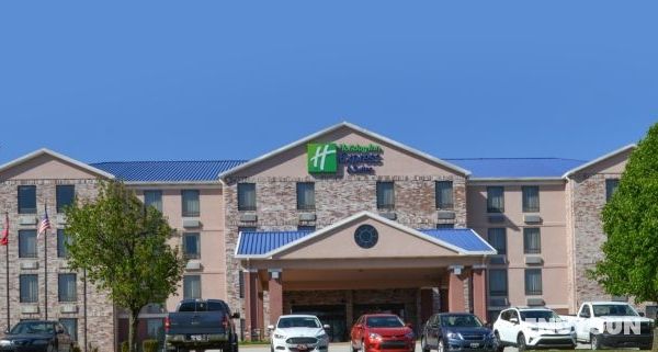 Holiday Inn Express & Suites Harrison Genel