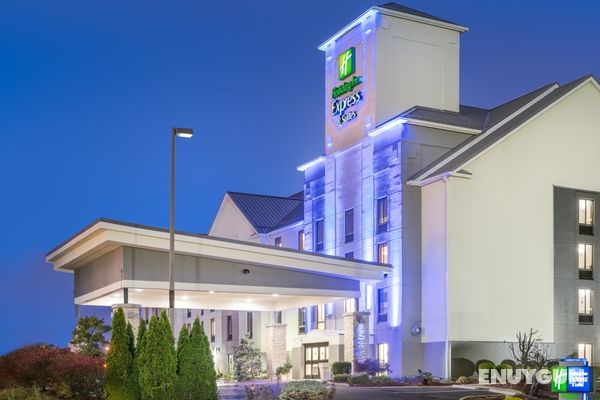 Holiday Inn Express & Suites Louisville East Genel