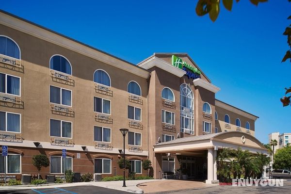 Holiday Inn Express Hotel & Suites Sorre Genel