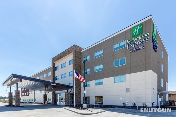 Holiday Inn Express & Suites Springfield North Genel