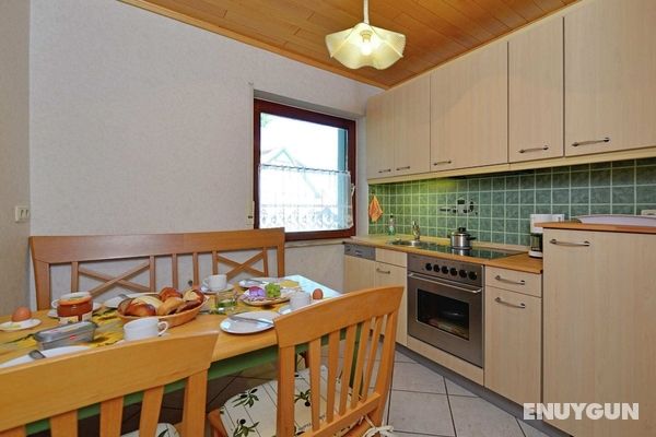 Holidays in the Sauerland Region - Apartment in a Unique Location With use of the Garden Mutfak