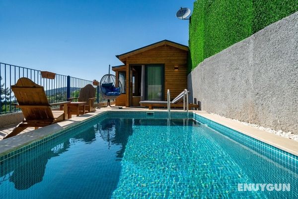 Honeymoon Bungalow With Private Pool and Sea View Öne Çıkan Resim