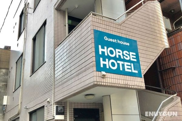 Horse Hotel Öne Çıkan Resim