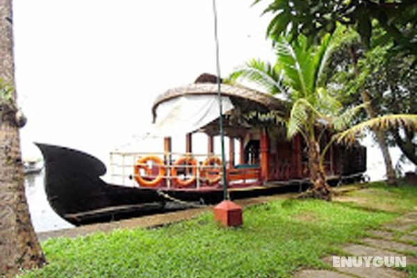 Houseboat Cruise in the Backwaters of Kerala Öne Çıkan Resim