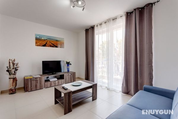 Idyllic 1 Bedroom Apartment in Malta Öne Çıkan Resim