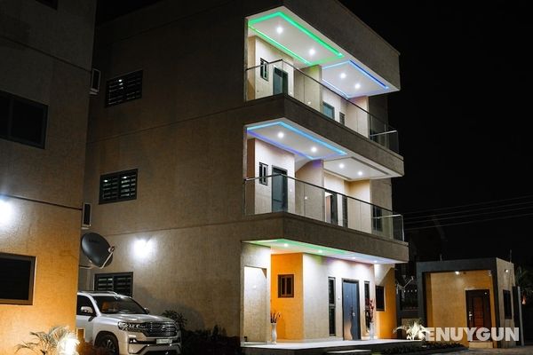 Immaculate 3-bed Apartment in Accra Öne Çıkan Resim