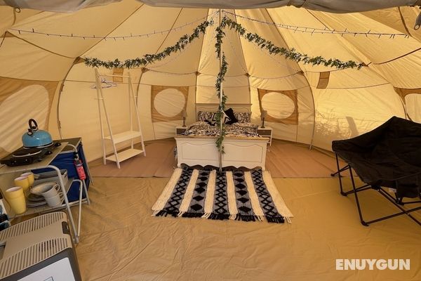 Impeccable 1-bed Bell Tent Near Holyhead Öne Çıkan Resim