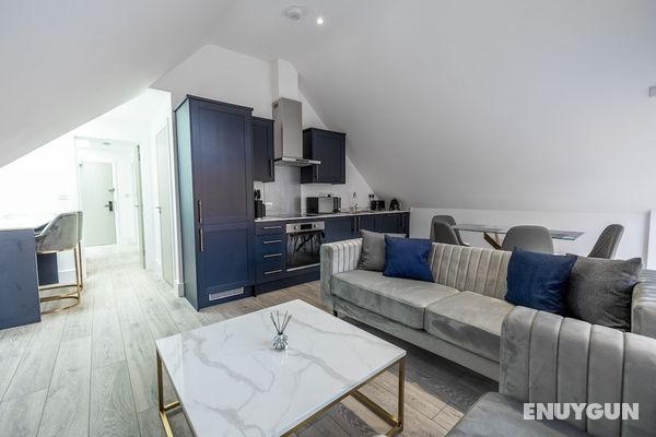 Impeccable 2-bed Apartment in Camberley Öne Çıkan Resim